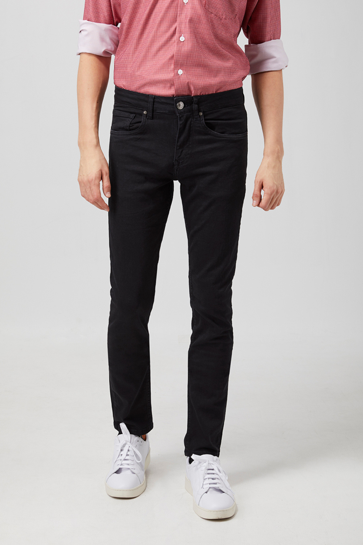 Signature Jean in Black